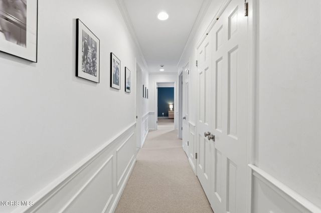 2442 Brookview Drive, Ottawa Hills, OH 43615