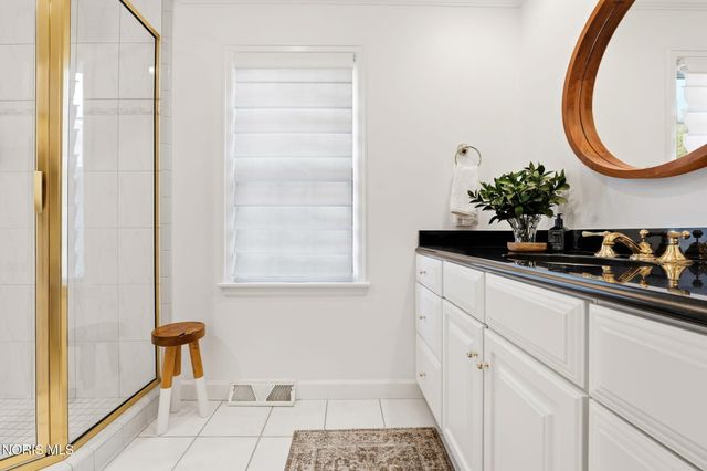 2442 Brookview Drive, Ottawa Hills, OH 43615