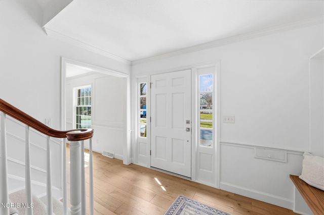 2442 Brookview Drive, Ottawa Hills, OH 43615