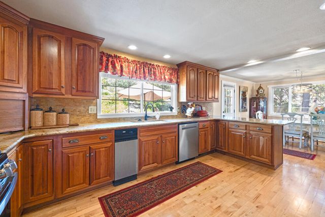 2003 Kimberly Drive, Klamath Falls, OR 97603