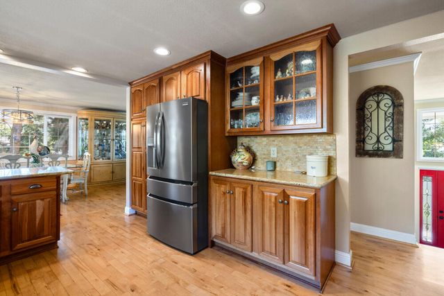 2003 Kimberly Drive, Klamath Falls, OR 97603