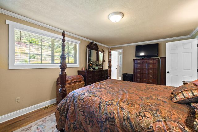 2003 Kimberly Drive, Klamath Falls, OR 97603
