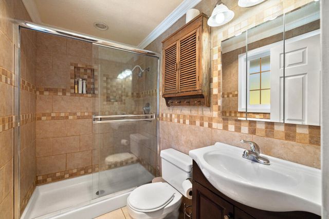 2003 Kimberly Drive, Klamath Falls, OR 97603