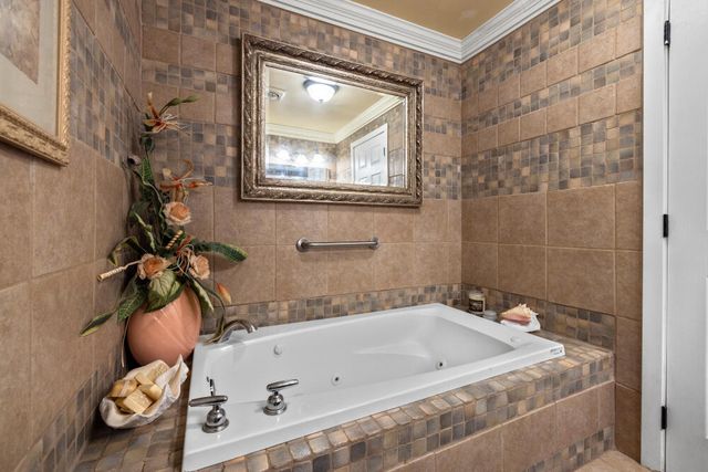 2003 Kimberly Drive, Klamath Falls, OR 97603