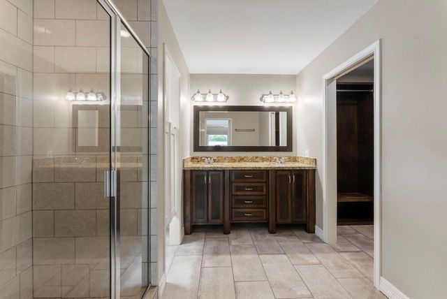 27 W Stony Bridge Court, The Woodlands, TX 77381