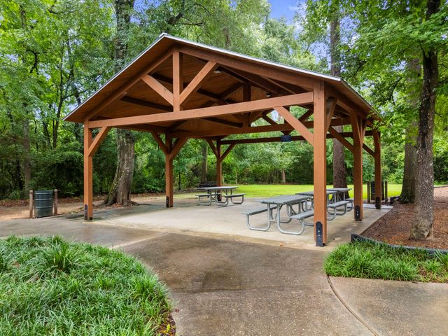 27 W Stony Bridge Court, The Woodlands, TX 77381