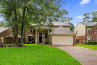 27 W Stony Bridge Court, The Woodlands, TX 77381