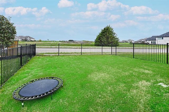 1657 Sonnet Drive, Heath, TX 75126