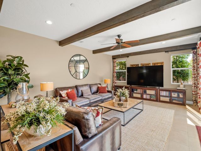 6421 W Indianapolis Avenue, Fresno, CA 93723