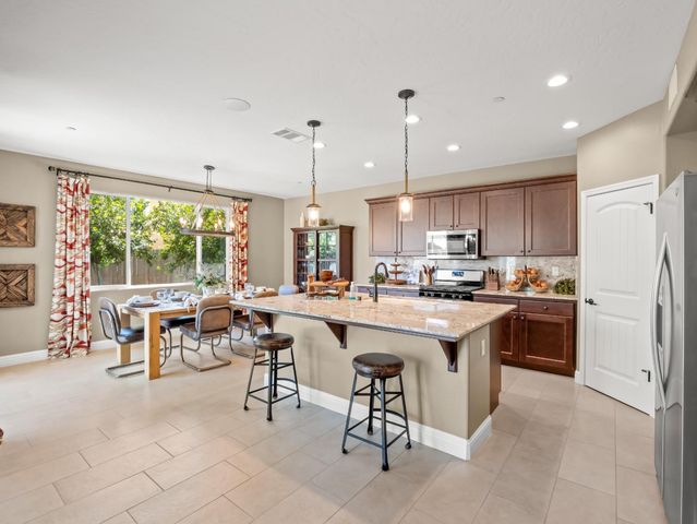 6421 W Indianapolis Avenue, Fresno, CA 93723