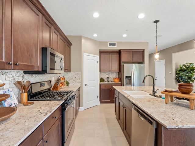 6421 W Indianapolis Avenue, Fresno, CA 93723