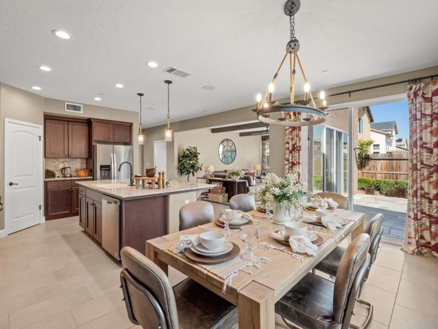 6421 W Indianapolis Avenue, Fresno, CA 93723