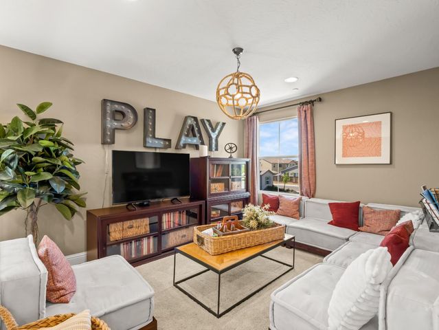 6421 W Indianapolis Avenue, Fresno, CA 93723