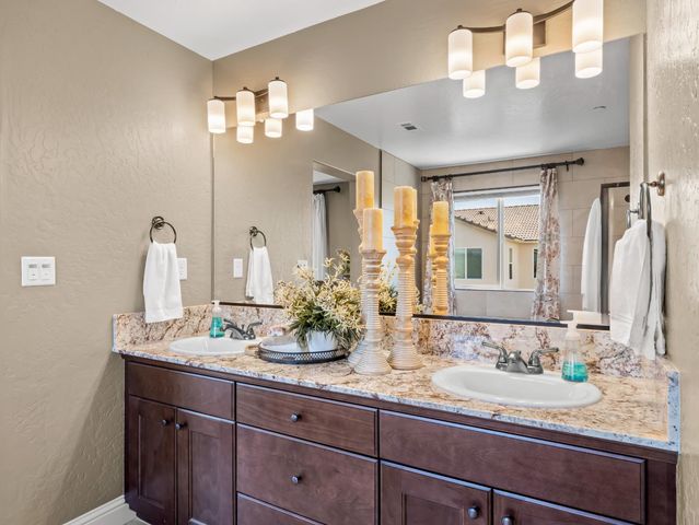 6421 W Indianapolis Avenue, Fresno, CA 93723