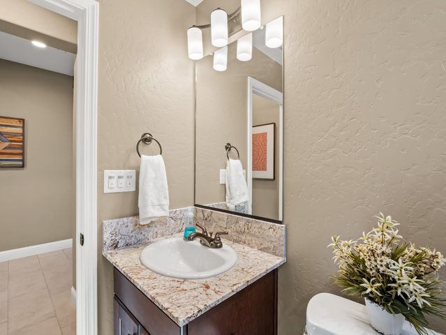 6421 W Indianapolis Avenue, Fresno, CA 93723