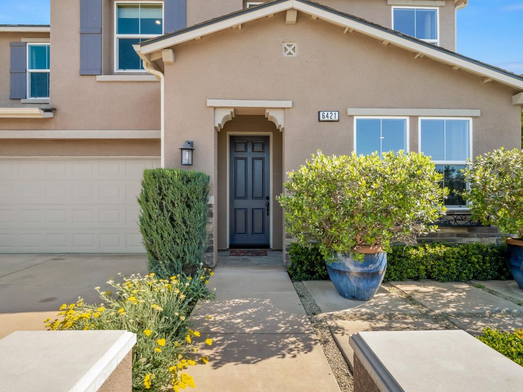 Image 2 of property listing at 6421 W Indianapolis Avenue, Fresno, CA 93723
