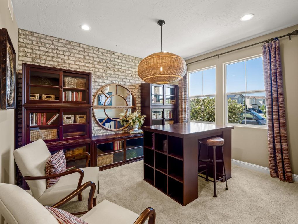 Image 5 of property listing at 6421 W Indianapolis Avenue, Fresno, CA 93723