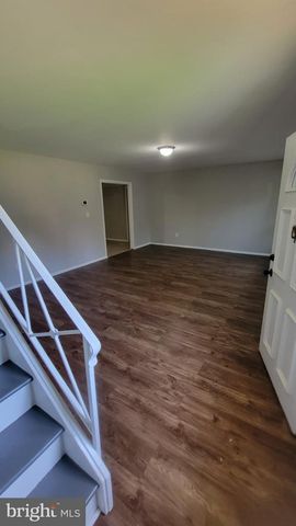 7 MAYMONT LN, Willingboro, NJ 08046