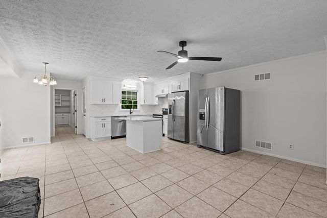 246 Barbara Lane SW, Mableton, GA 30126