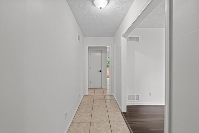 246 Barbara Lane SW, Mableton, GA 30126