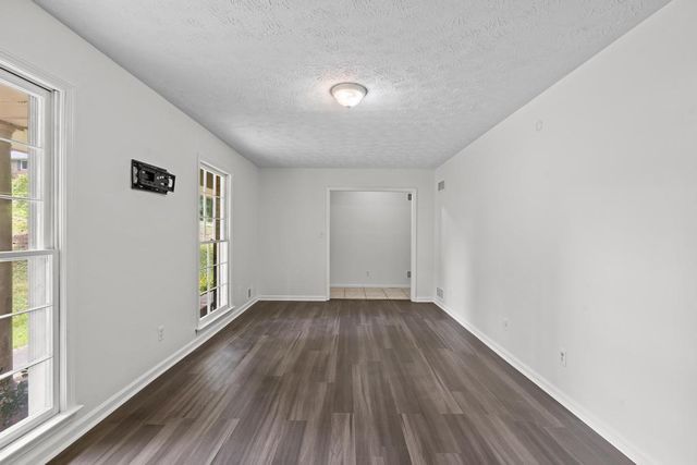 246 Barbara Lane SW, Mableton, GA 30126