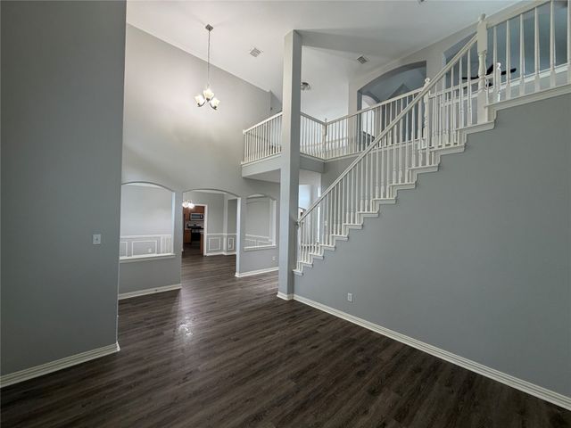 1055 Heathrow Drive, Frisco, TX 75036