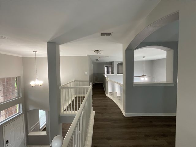 1055 Heathrow Drive, Frisco, TX 75036