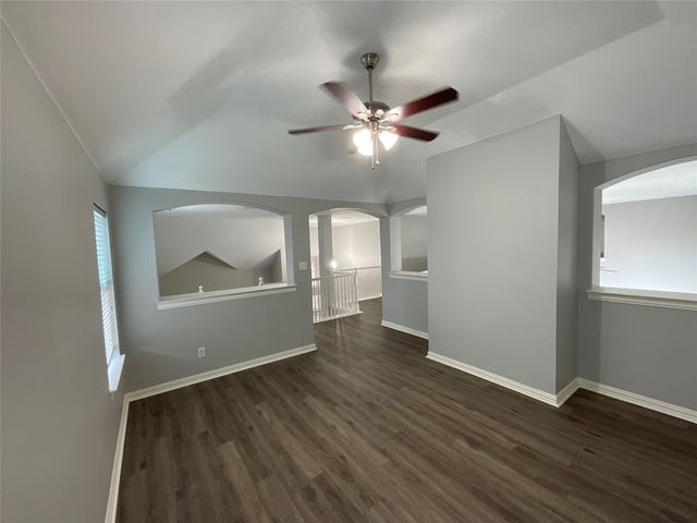 1055 Heathrow Drive, Frisco, TX 75036