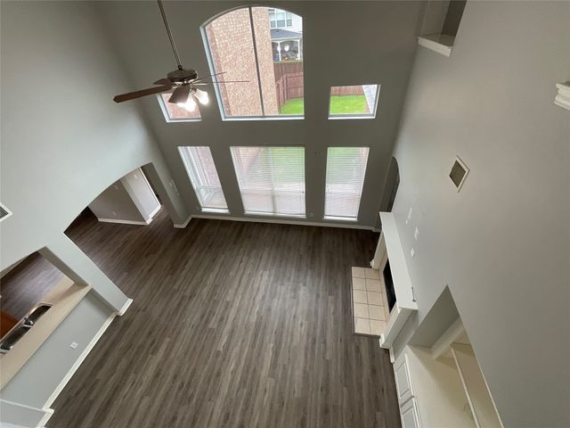 1055 Heathrow Drive, Frisco, TX 75036