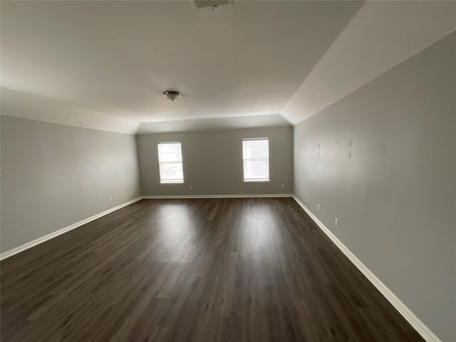 1055 Heathrow Drive, Frisco, TX 75036