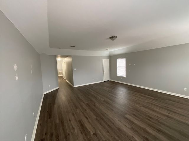 1055 Heathrow Drive, Frisco, TX 75036