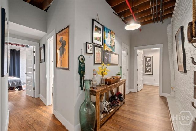585 White Circle 402, Athens, GA 30605