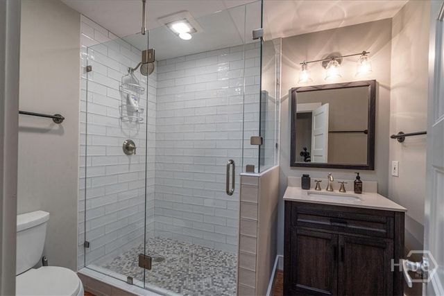 585 White Circle 402, Athens, GA 30605