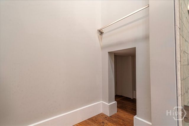 585 White Circle 402, Athens, GA 30605