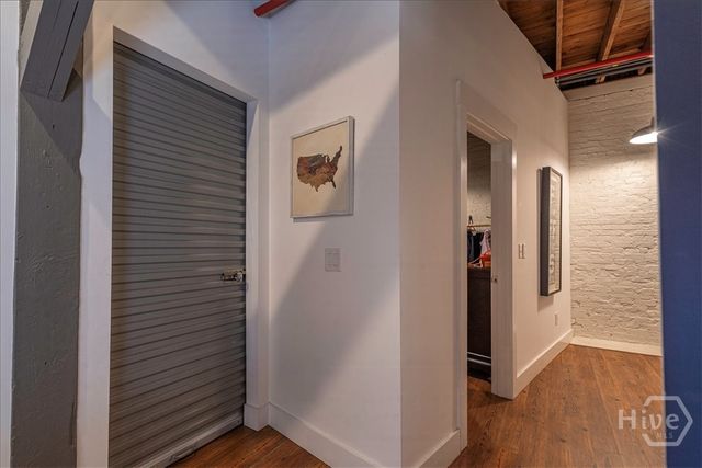 585 White Circle 402, Athens, GA 30605