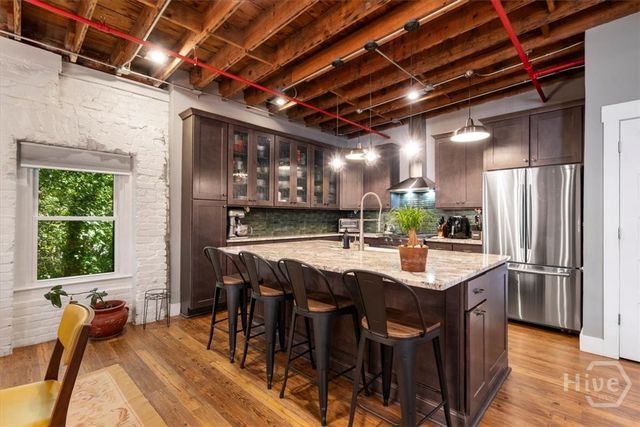 585 White Circle 402, Athens, GA 30605