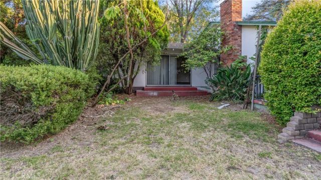 154 S Lima Street, Sierra Madre, CA 91024