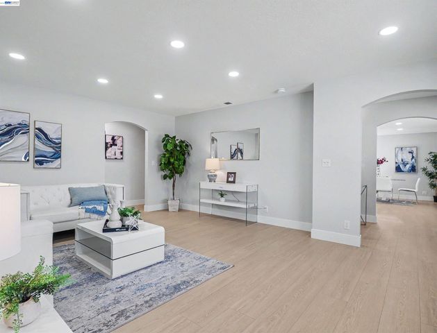 3210 Rama Dr, San Jose, CA 95124