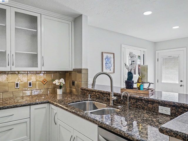 3210 Rama Dr, San Jose, CA 95124