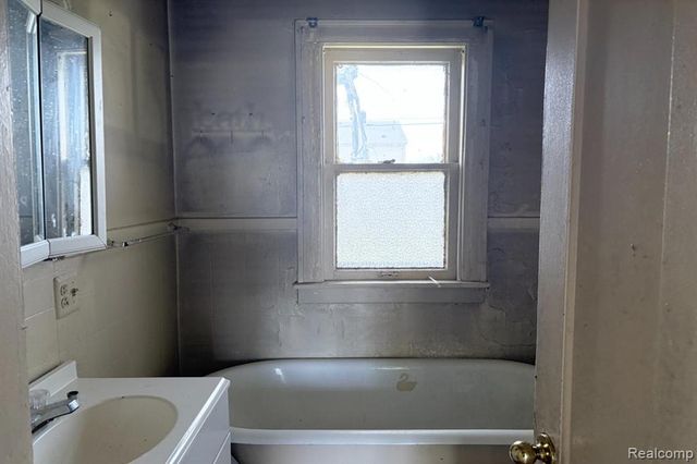 13355 Freeland Street, Detroit, MI 48227