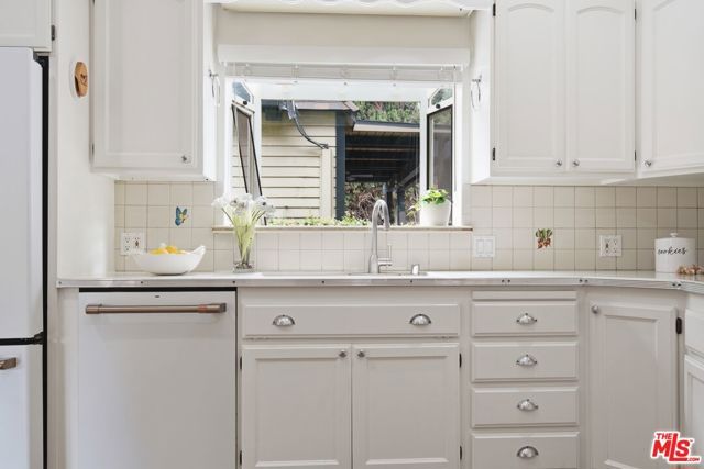 1700 Diamond Avenue, South Pasadena, CA 91030