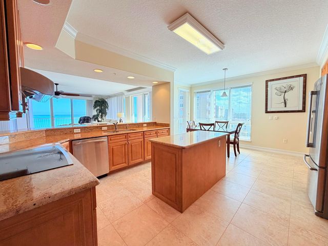 4180 N Highway A1a 805, Hutchinson Island, FL 34949