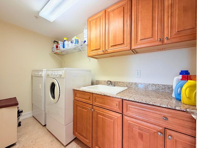 4180 N Highway A1a 805, Hutchinson Island, FL 34949