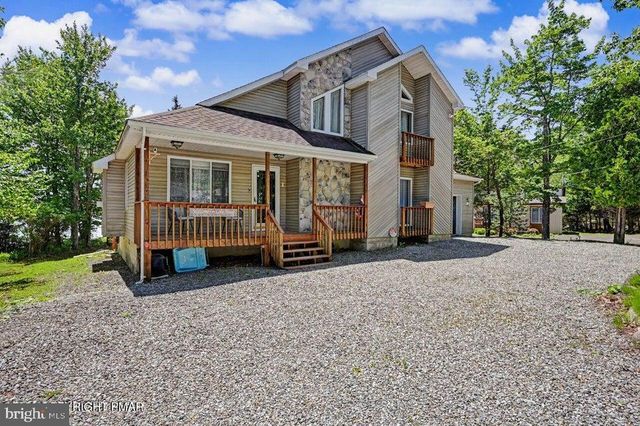 211 NADINE BLVD, Pocono Summit, PA 18346