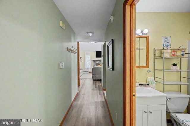 211 NADINE BLVD, Pocono Summit, PA 18346