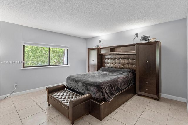 2260 NW 59th Way, Lauderhill, FL 33313