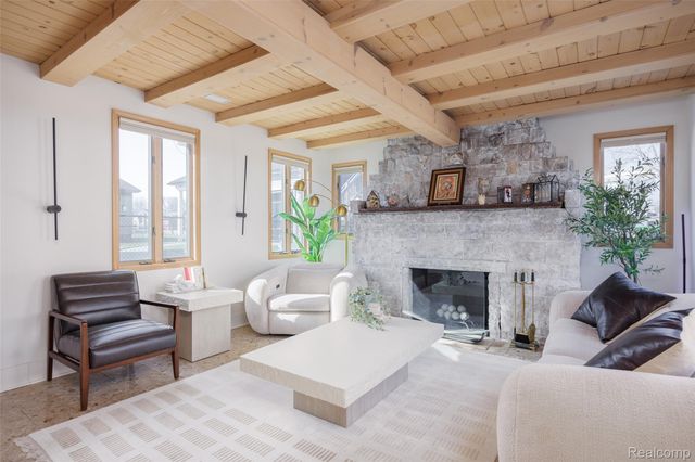 39401 Lakeshore Drive, Harrison Charter Township, MI 48045