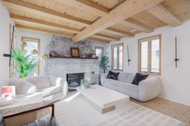 39401 Lakeshore Drive, Harrison Charter Township, MI 48045