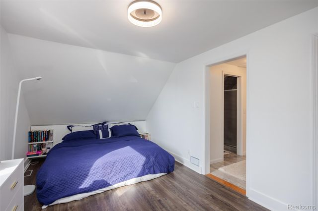 39401 Lakeshore Drive, Harrison Charter Township, MI 48045