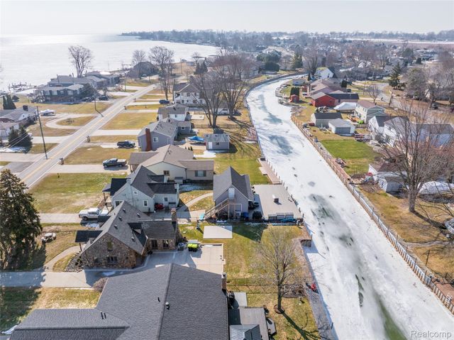 39401 Lakeshore Drive, Harrison Charter Township, MI 48045